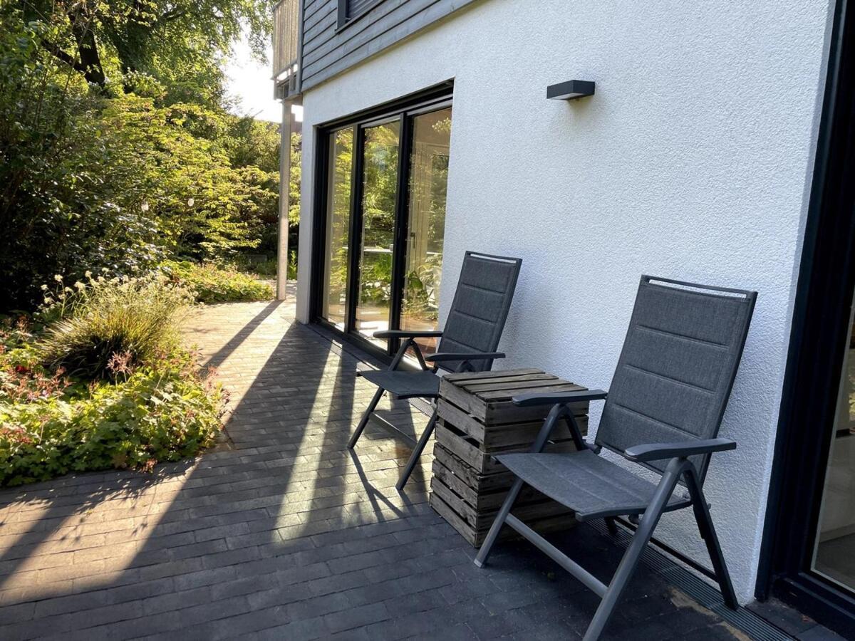 Modernes Holzhaus Im Skandinavischen Stil Mit Sauna, Garten Und 2 Katzen Norderstedt Bagian luar foto