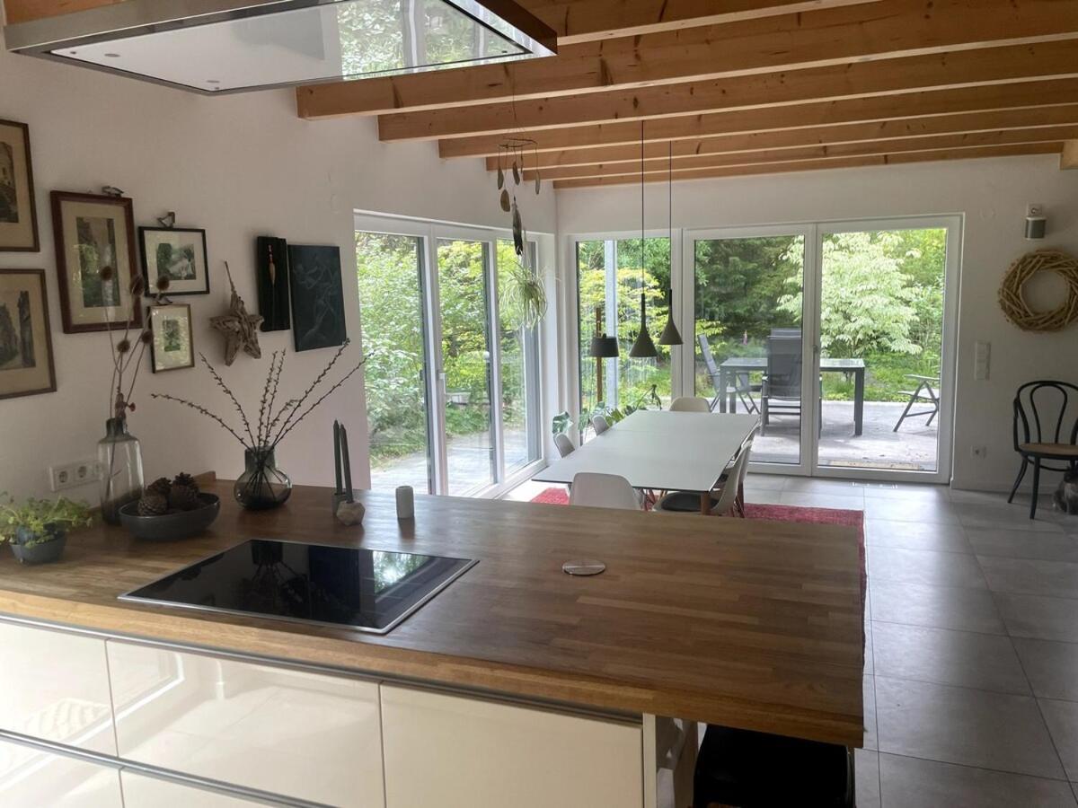 Modernes Holzhaus Im Skandinavischen Stil Mit Sauna, Garten Und 2 Katzen Norderstedt Bagian luar foto