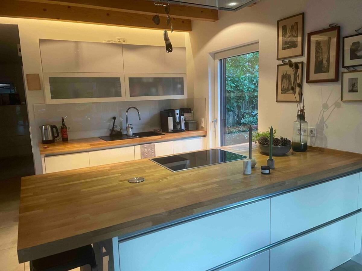 Modernes Holzhaus Im Skandinavischen Stil Mit Sauna, Garten Und 2 Katzen Norderstedt Bagian luar foto