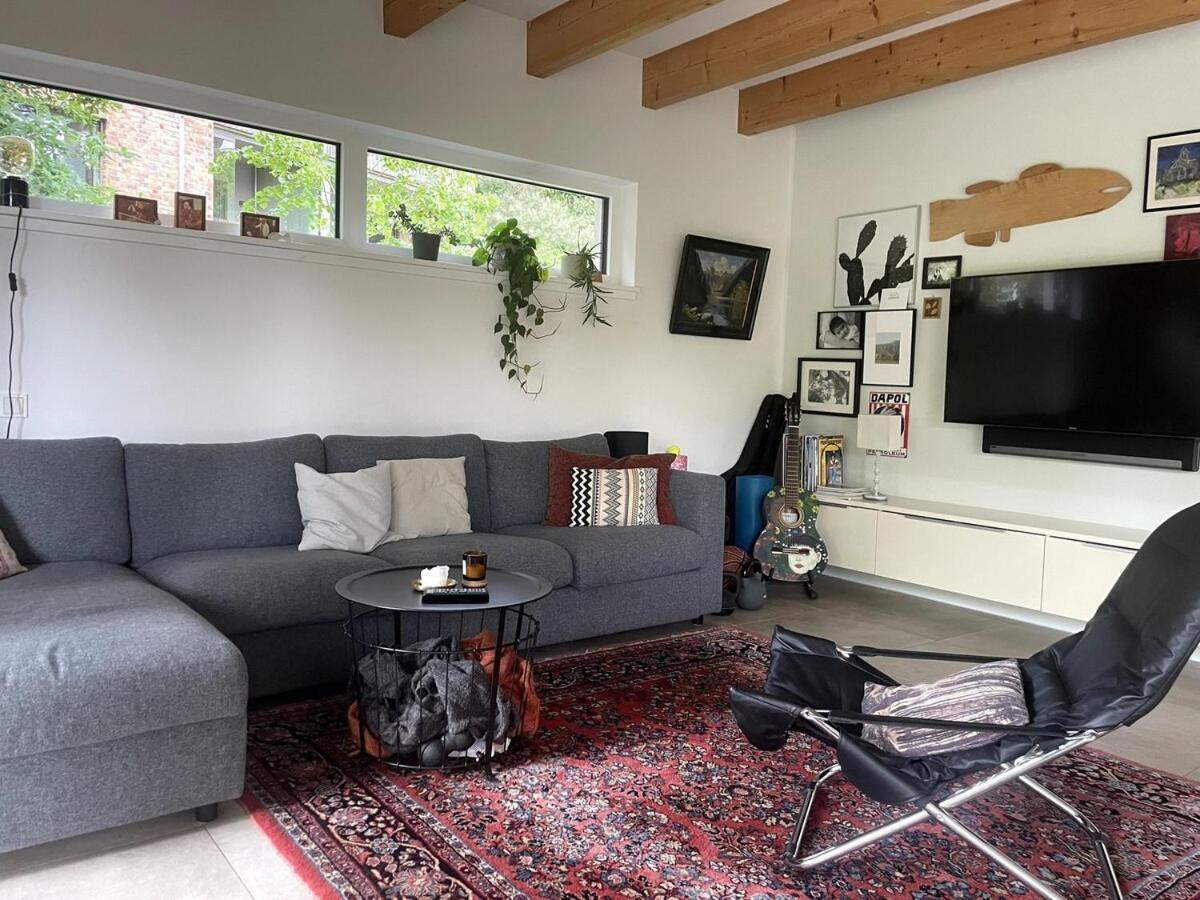 Modernes Holzhaus Im Skandinavischen Stil Mit Sauna, Garten Und 2 Katzen Norderstedt Bagian luar foto